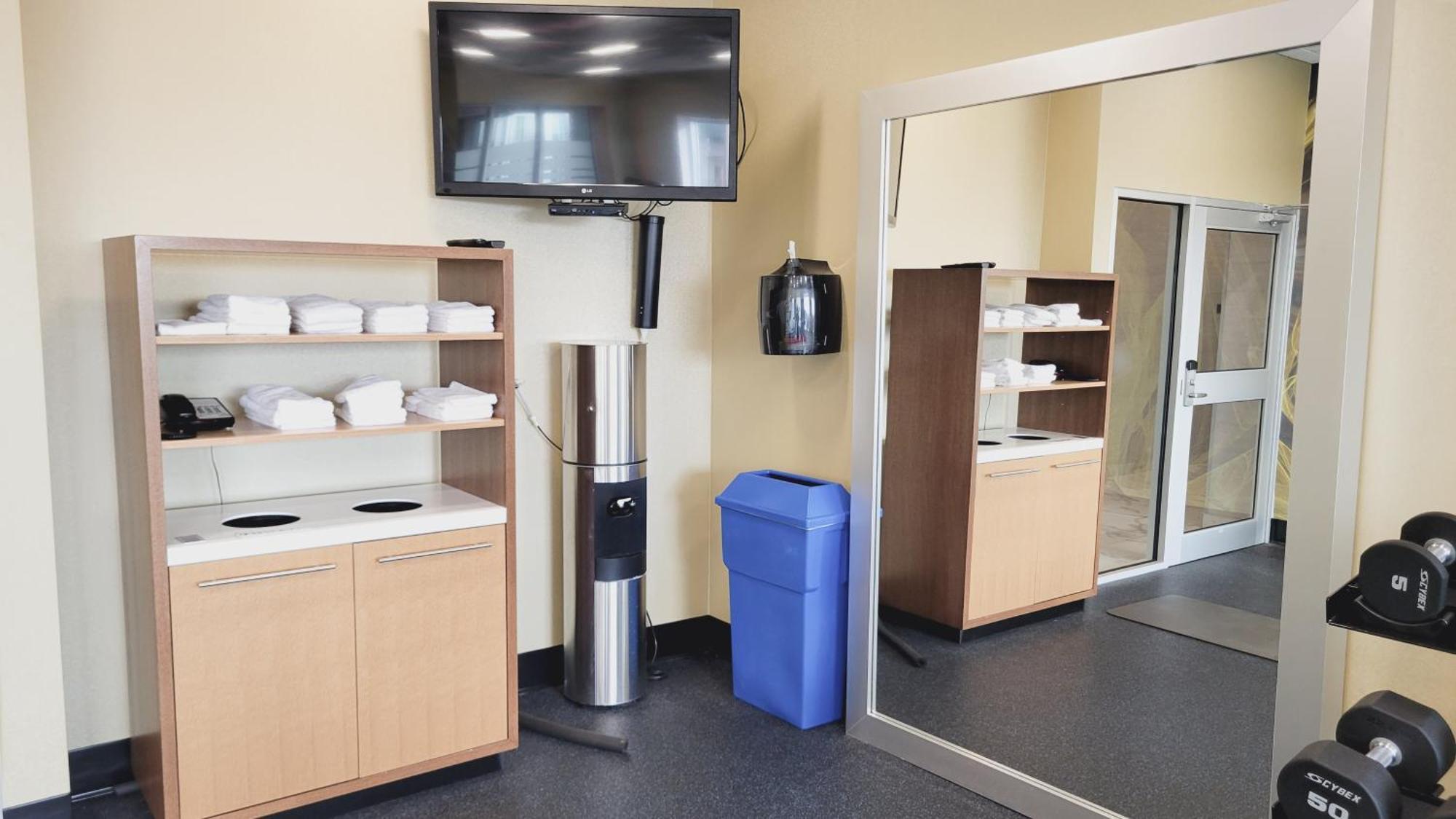 Hilton Garden Inn Halifax Airport Enfield Bagian luar foto