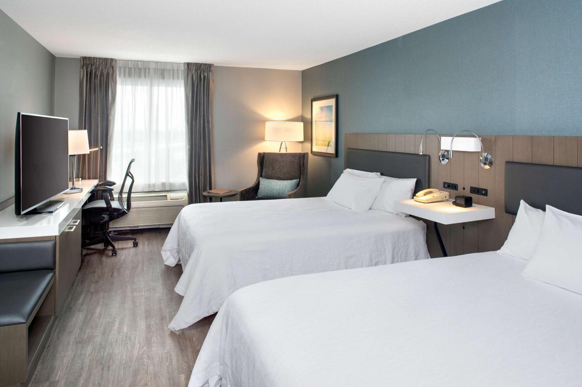 Hilton Garden Inn Halifax Airport Enfield Bagian luar foto