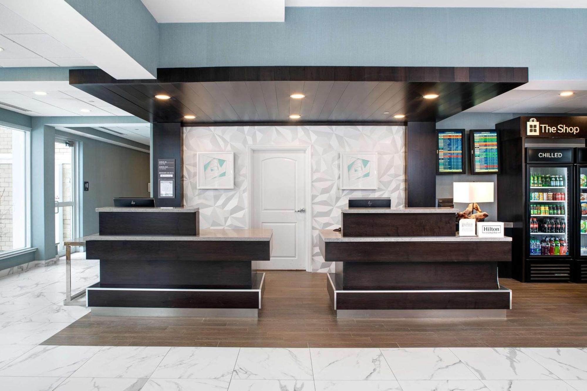 Hilton Garden Inn Halifax Airport Enfield Bagian luar foto