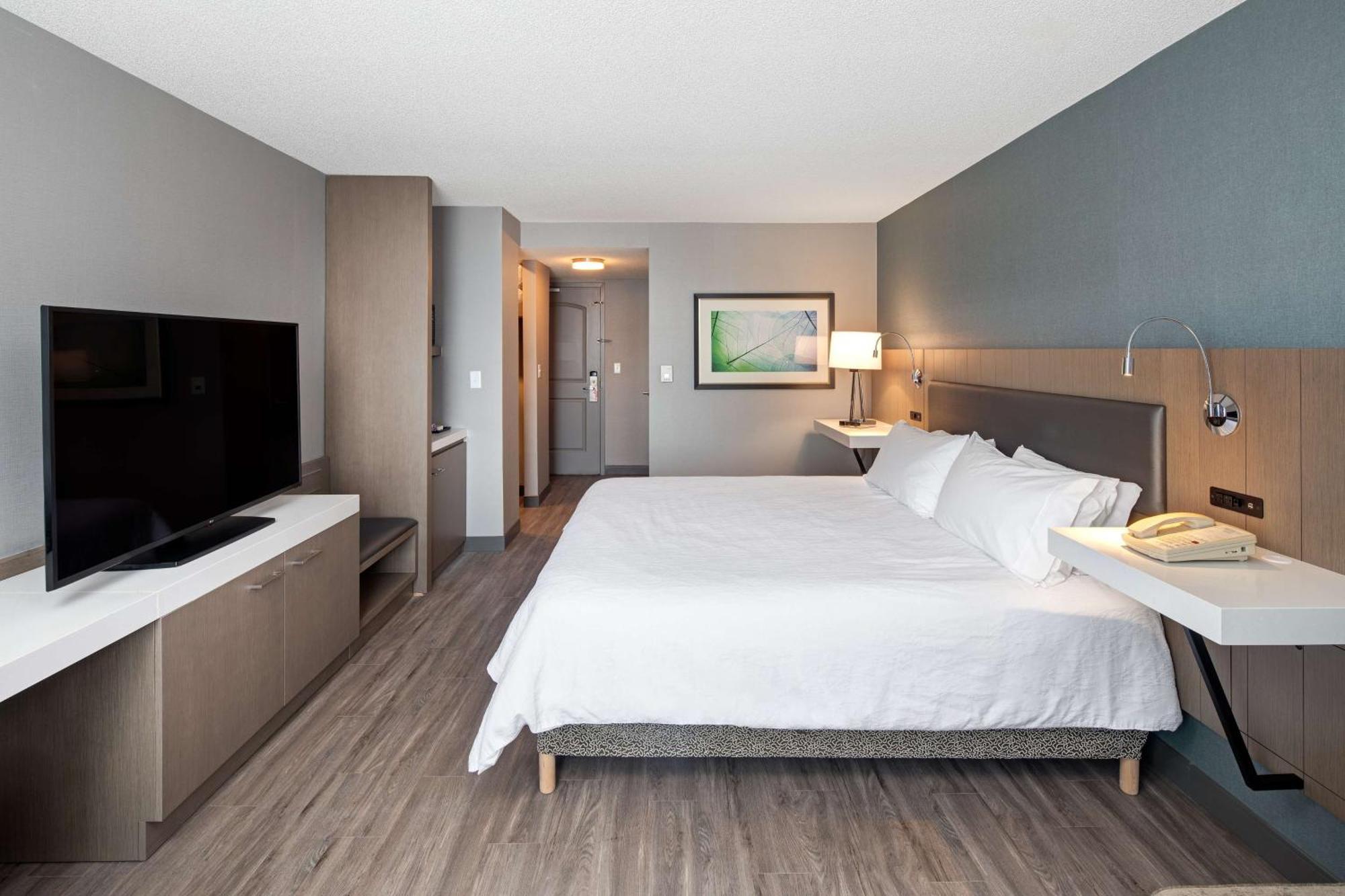 Hilton Garden Inn Halifax Airport Enfield Bagian luar foto